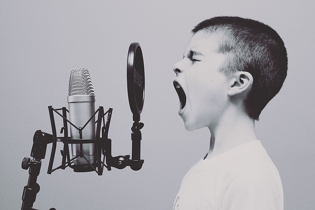 The science of singing - boy singing